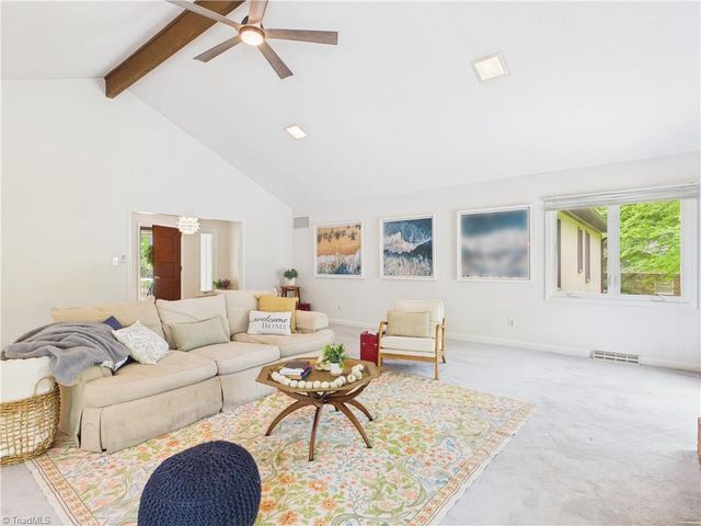 904 Fairidge Drive, Jamestown, NC 27282