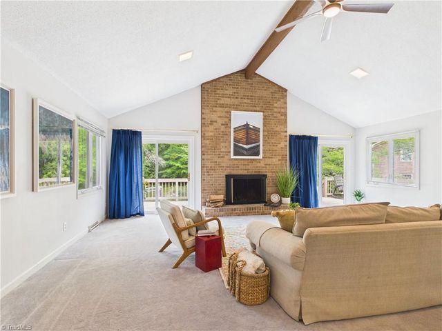 904 Fairidge Drive, Jamestown, NC 27282