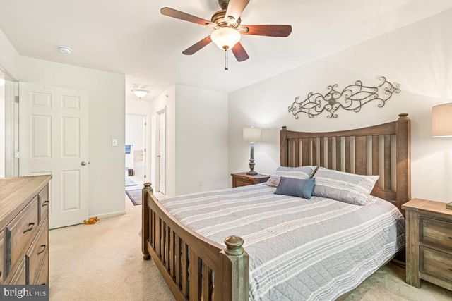8 JAMIES CT, Warminster, PA 18974