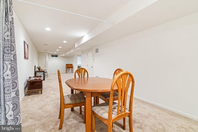 8 JAMIES CT, Warminster, PA 18974