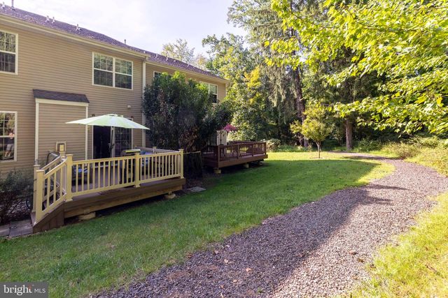 8 JAMIES CT, Warminster, PA 18974