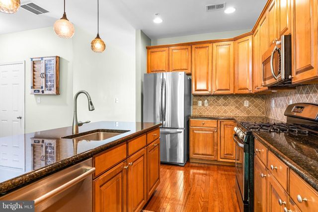 8 JAMIES CT, Warminster, PA 18974
