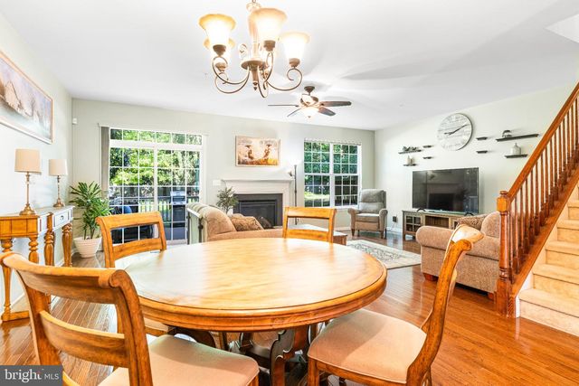 8 JAMIES CT, Warminster, PA 18974