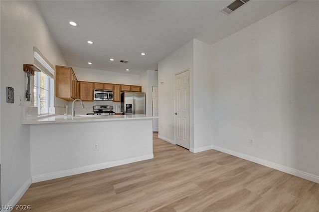 661 Chase Tree Street, Las Vegas, NV 89144