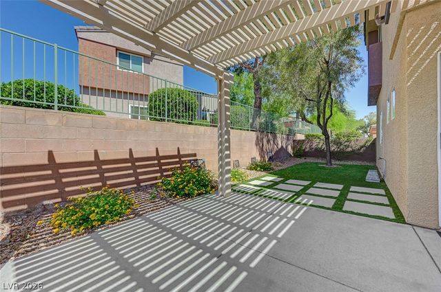 661 Chase Tree Street, Las Vegas, NV 89144