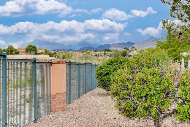 661 Chase Tree Street, Las Vegas, NV 89144