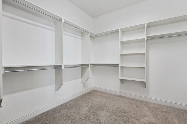 504 Warwick Boulevard, Lewisville, TX 75056