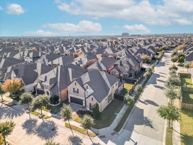 504 Warwick Boulevard, Lewisville, TX 75056