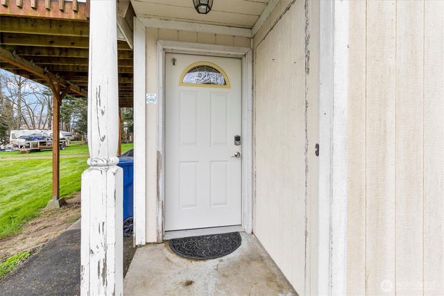 17703 W Big Lake Blvd, Mount Vernon, WA 98274