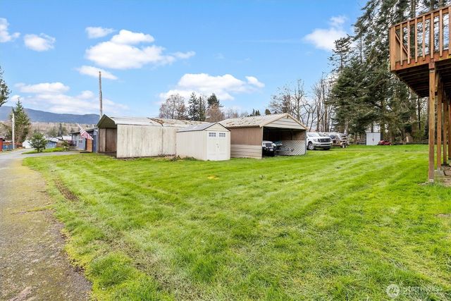 17703 W Big Lake Blvd, Mount Vernon, WA 98274