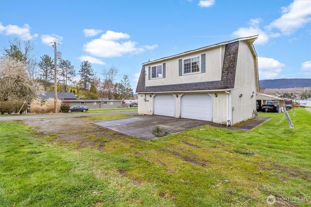 17703 W Big Lake Blvd, Mount Vernon, WA 98274