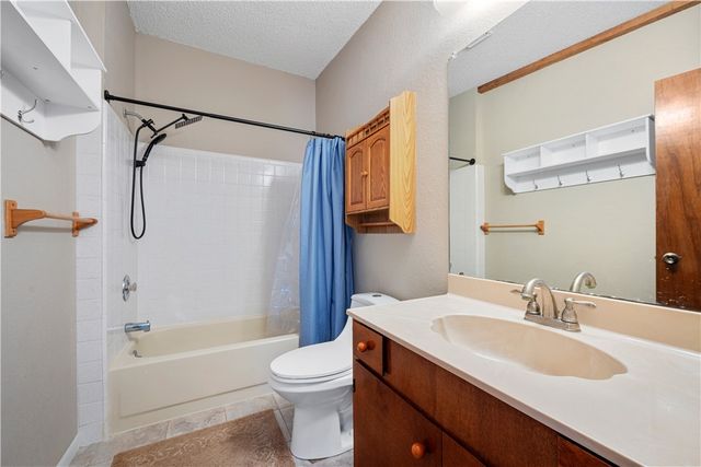 3949 County Road 4705, Aransas Pass, TX 78336