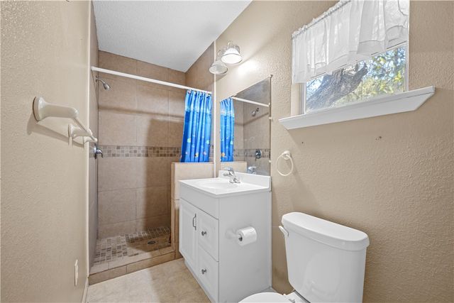 3949 County Road 4705, Aransas Pass, TX 78336