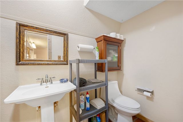 3949 County Road 4705, Aransas Pass, TX 78336