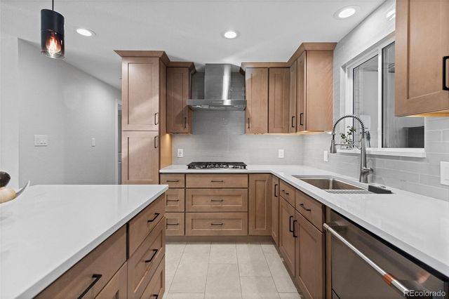 642 S Racine Street, Aurora, CO 80012