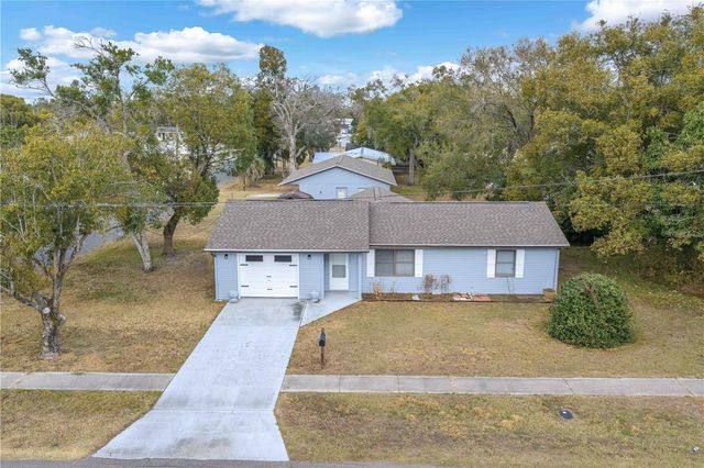 38719 12TH AVENUE, Zephyrhills, FL 33542