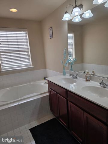 11875 SNOWDEN FARM PKWY, Clarksburg, MD 20871