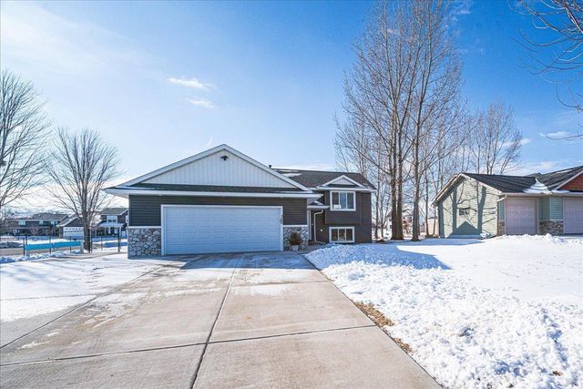 320 Bluebill Street, Baldwin, WI 54002