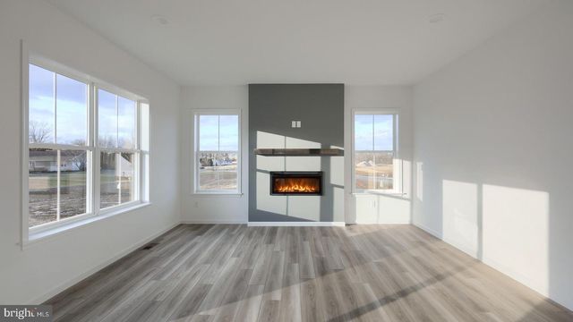 129 ALEXANDRIA DR, Annville, PA 17003