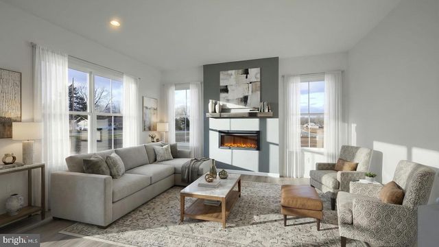 129 ALEXANDRIA DR, Annville, PA 17003