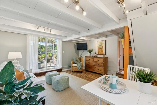 1195 Congress Valley Rd, Napa, CA 94558