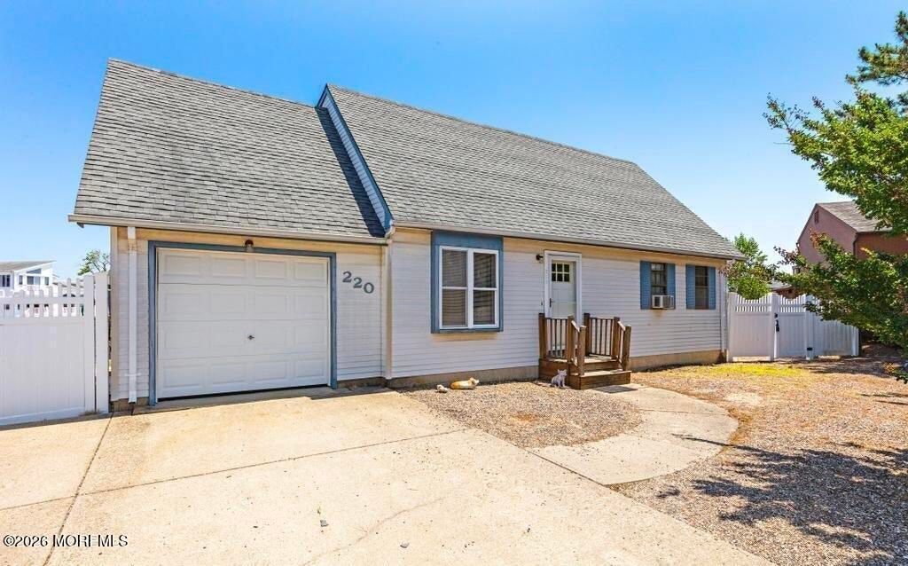 220 Catherine Lane, Beach Haven West, NJ 08050