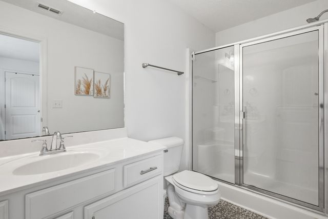 1003 Bradburn Village Dr, Antioch, TN 37013