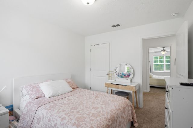 1003 Bradburn Village Dr, Antioch, TN 37013