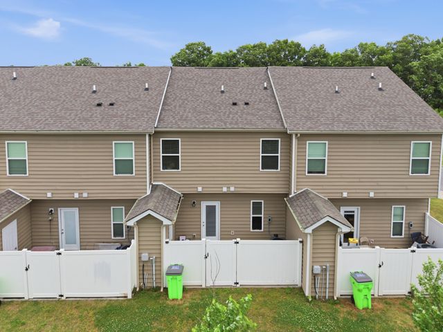 1003 Bradburn Village Dr, Antioch, TN 37013