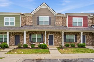 1003 Bradburn Village Dr, Antioch, TN 37013