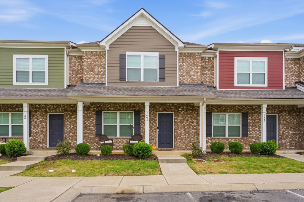 1003 Bradburn Village Dr, Antioch, TN 37013