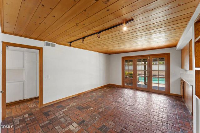 5828 Sunny Vista Avenue, Oak Park, CA 91377