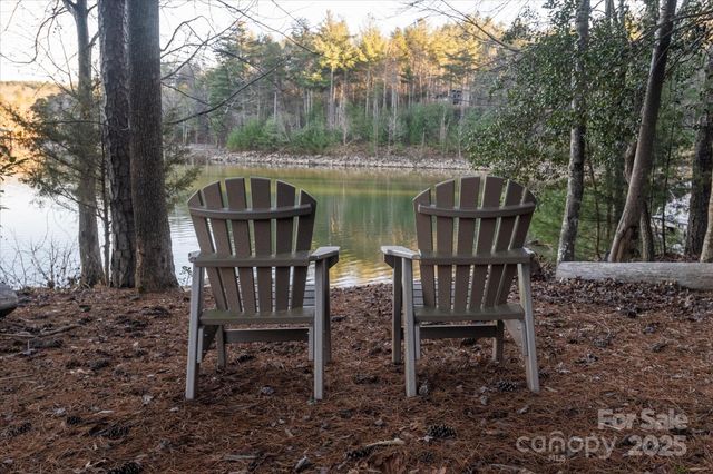 49 Lake James Road, Marion, NC 28752