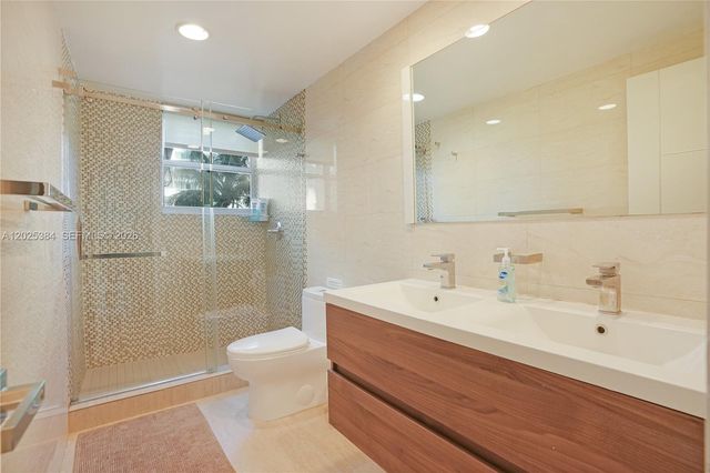 4001 S Ocean Dr 3P, Hollywood, FL 33019
