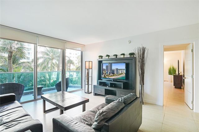 4001 S Ocean Dr 3P, Hollywood, FL 33019