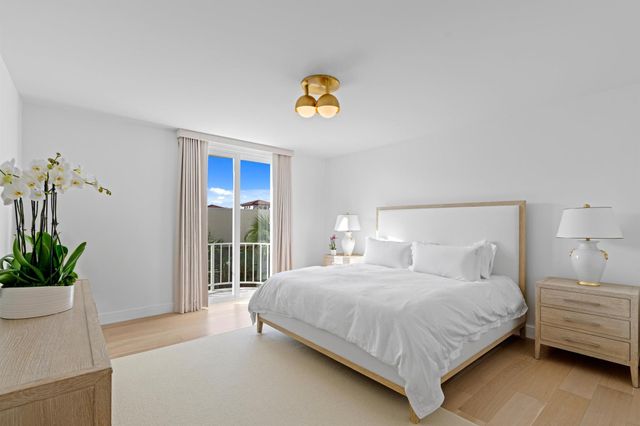 100 Worth Avenue 401, Palm Beach, FL 33480