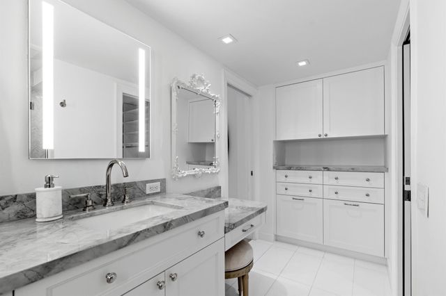 100 Worth Avenue 401, Palm Beach, FL 33480