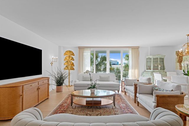 100 Worth Avenue 401, Palm Beach, FL 33480