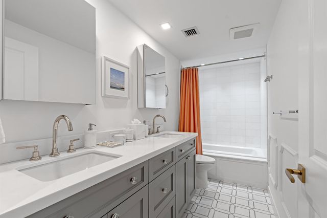 100 Worth Avenue 401, Palm Beach, FL 33480