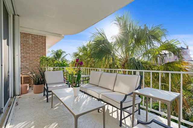 100 Worth Avenue 401, Palm Beach, FL 33480