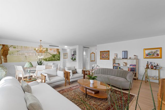 100 Worth Avenue 401, Palm Beach, FL 33480