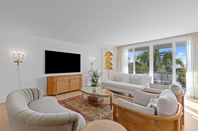 100 Worth Avenue 401, Palm Beach, FL 33480