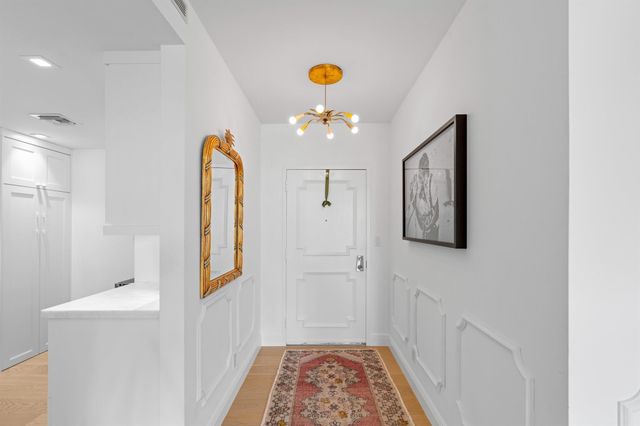 100 Worth Avenue 401, Palm Beach, FL 33480