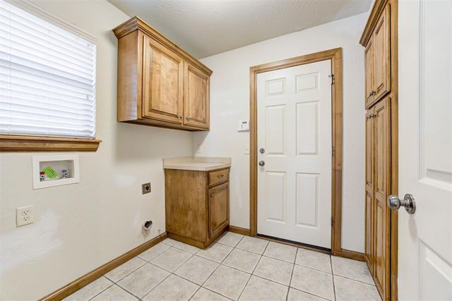 8808 NW 114th Street, Oklahoma City, OK 73162