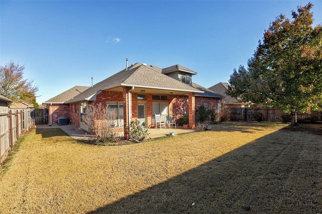 8808 NW 114th Street, Oklahoma City, OK 73162