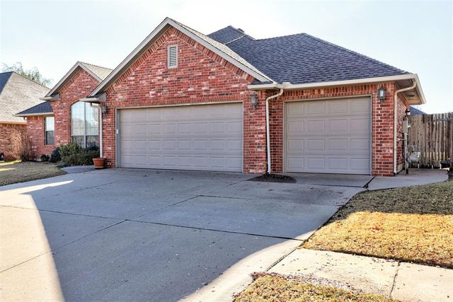 8808 NW 114th Street, Oklahoma City, OK 73162