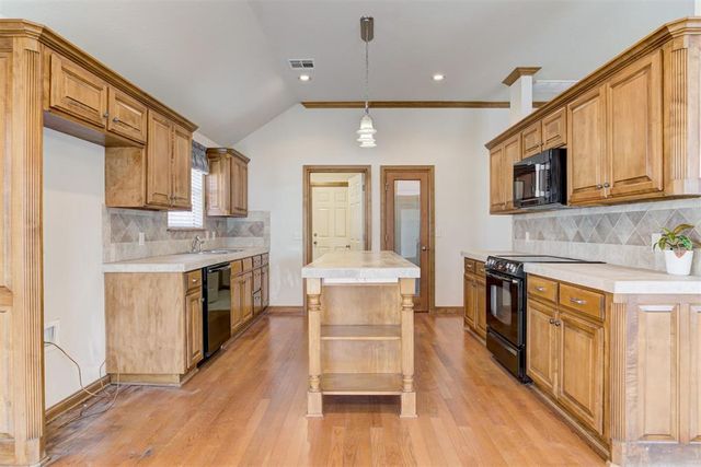 8808 NW 114th Street, Oklahoma City, OK 73162