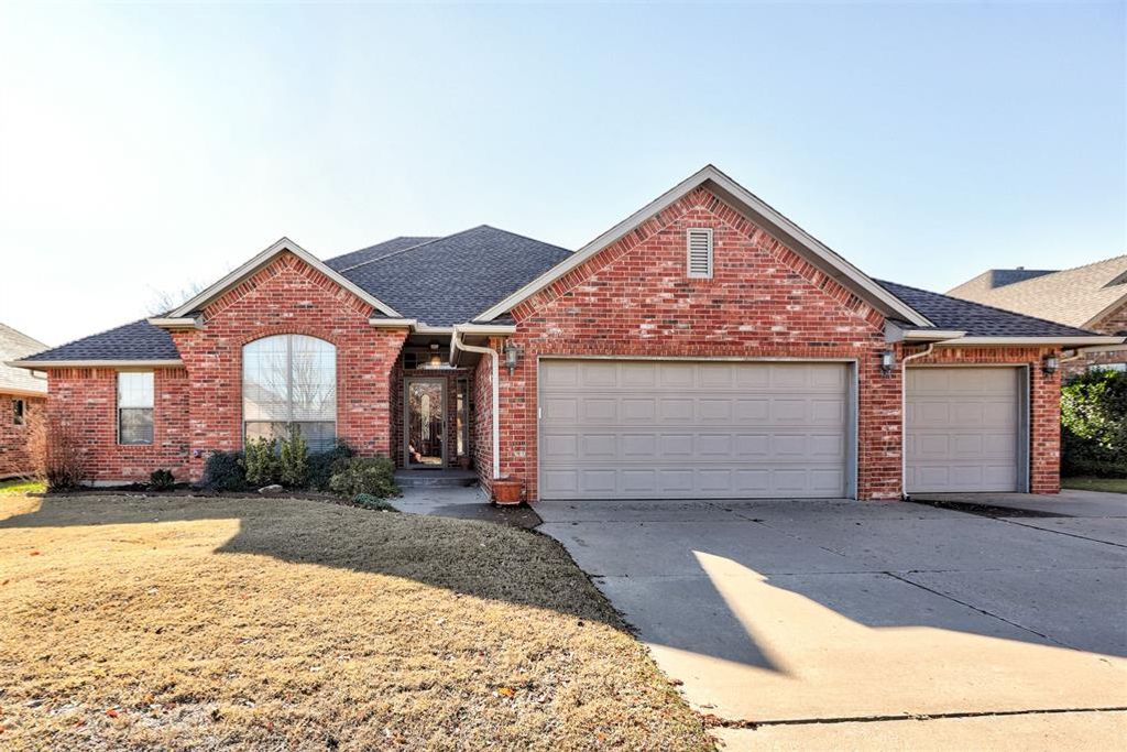8808 NW 114th Street, Oklahoma City, OK 73162
