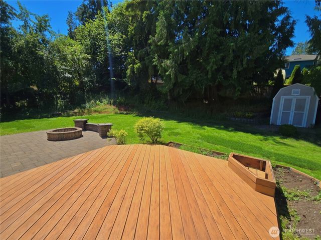 21230 38th Place W, Brier, WA 98036