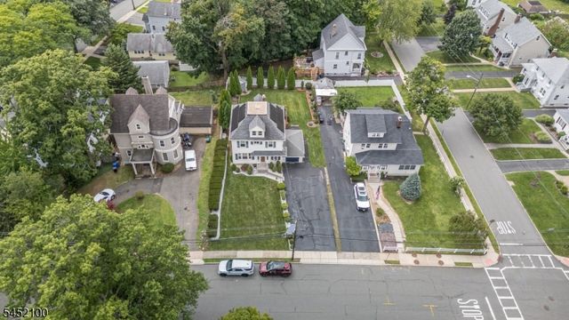 147 Claremont Ave, Verona Twp., NJ 07044